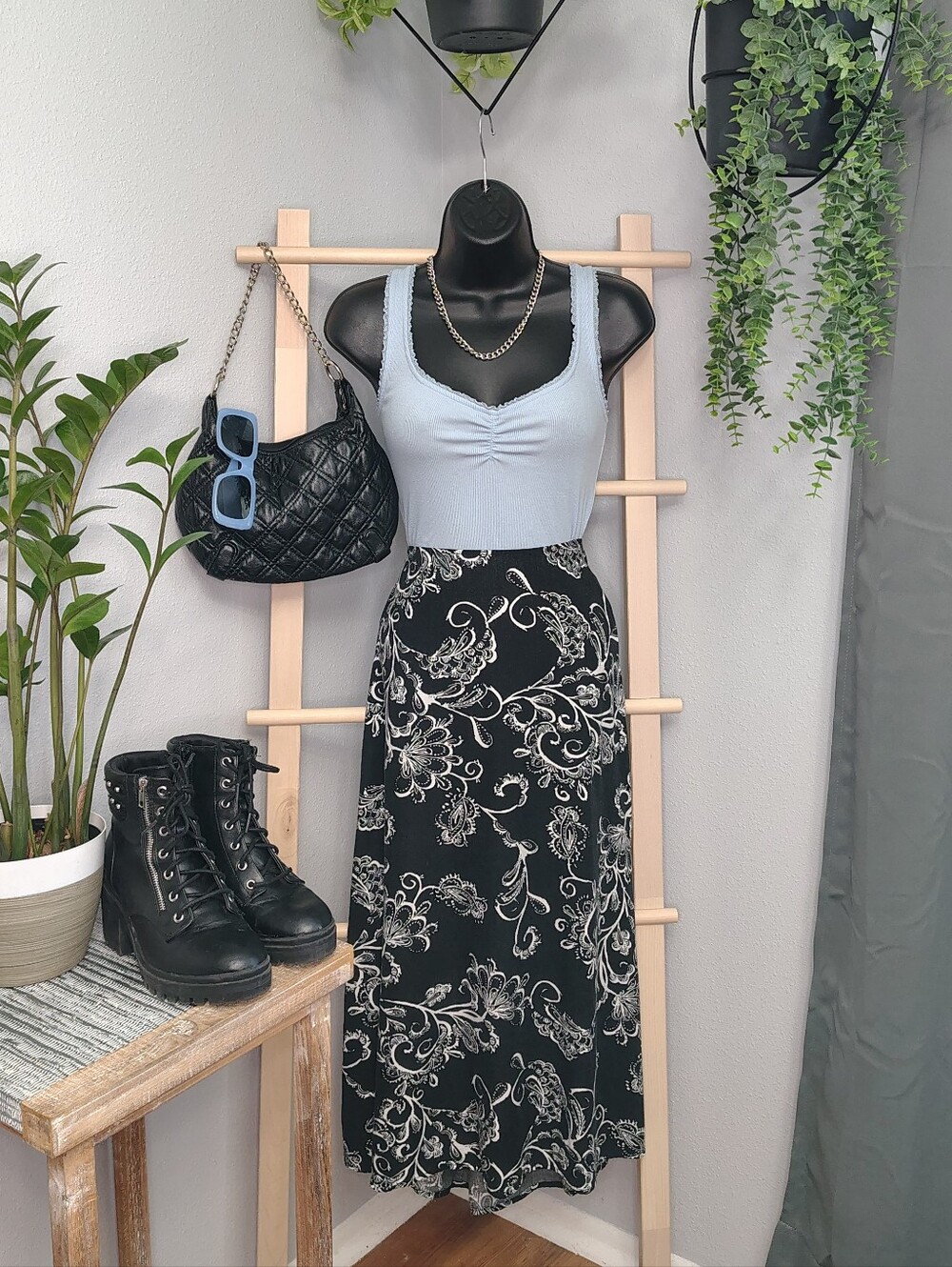 croft & barrow Black Floral Midi Skirt with White Print, Size M/L - Picture 1 of 5